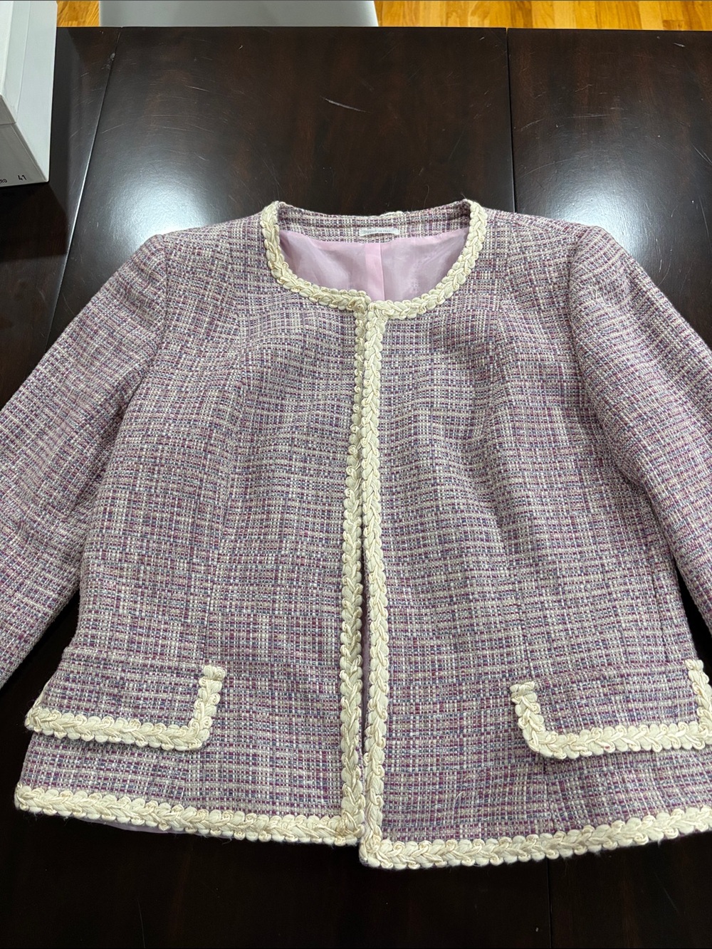 Women's Pink boucle jacket